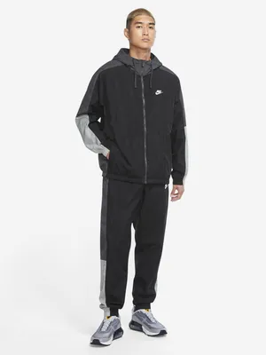 Костюм спортивный мужской Nike Sportswear Sport Essentials черный цвет —  купить за 9179 руб. со скидкой 15 %, отзывы в интернет-магазине Спортмастер