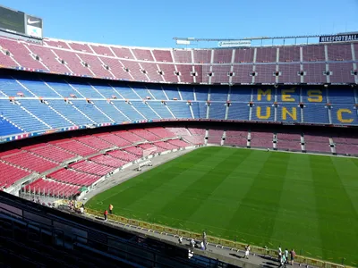 Cколько «Барселона» должна заплатить за аренду нового стадиона? |  Топ-новости футбола | Дзен