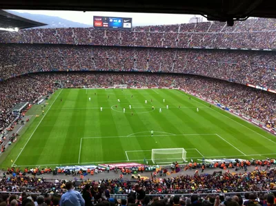 Стадион Камп Ноу 🏟 Крутое место, огромный стадион, самый большой стадион в  Европе🔥 Даже на игре Барселоны против средненькой к… | Камп ноу, Барселона,  Забавности