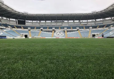Газон стадиона \"Черноморец\" в Одессе в ужасном состоянии после концертов:  фото - novosti-odessy - Одесса