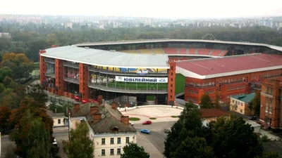 Стадион \"Юбилейный\" в Сумах выставили на аукцион: цена - Новости Сум  сегодня - Новости спорта