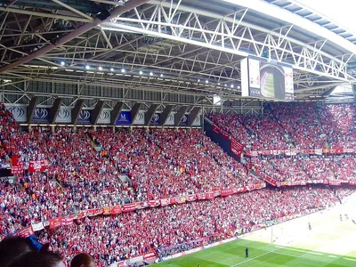 ФК «Ливерпуль» в сезоне 2010/2011 — Википедия