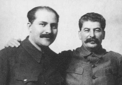5 ближайших соратников Сталина и что с ними стало | Пикабу