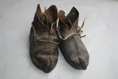Старинная обувь горцев «Дирихи» - ГБУ РД \"Дербентский музей-заповедник\"