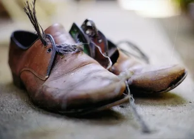 Старая обувь Стоковые фотографии, картинки, все без лицензионных отчислений  - Envato Elements