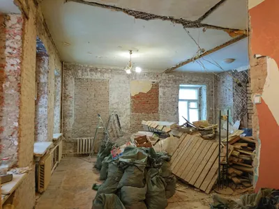 До и после: Квартира на Арбате с воротами из индийского храма | Houzz Россия