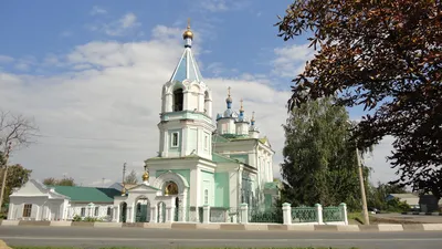 Старый Оскол (Старый Оскол, город). Церковь Илии Пророка, фотография. общий  вид в ландшафте Общий вид церкви