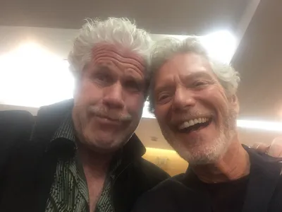 Стивен Лэнг о X: «Давно были друзьями. Всегда будем. #perlmutations #slang https://t.co/0vpadCmBRE» / X