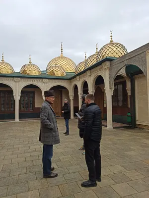 Султан Лагучев посетил Соборную мечеть | Духовное управление мусульман  Ставропольского края