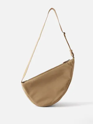 Trust us: Olsen-approved Banana bags are the next baguette bags!