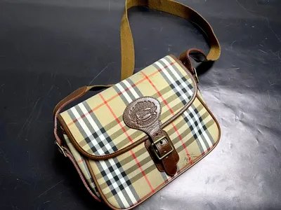 Сумка Burberry размер 35/15 цена 23 078 руб