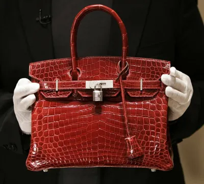 Hermès Birkin Bags Are Literally a Better Investment Than Gold | Teen Vogue