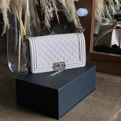 Сумка Chanel Boy 25 купить в Москве за 225 000 руб. Женские Кожа С историей