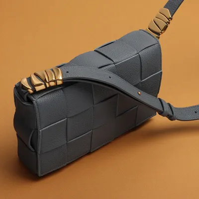 Sardine Top Handle Bag | BOTTEGA VENETA | elysewalker