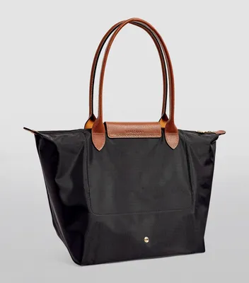 https://www.zara.com/za/en/woman-bags-l1024.html