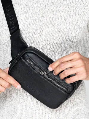 Мужская сумка-слинг через плечо GA-6402-3md черная бренд TARWA - купить по  выгодной цене в Киеве, доставка ✈ по Украине, гарантия, наложка. Заказать  кожаные сумки в интернет магазине ❰❰❰СемьСумок❱❱❱
