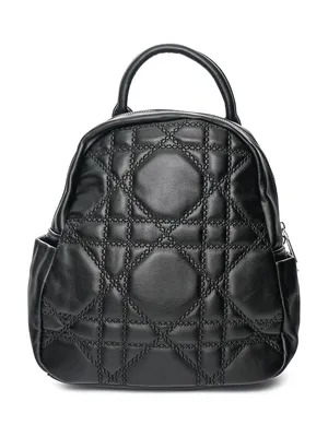 Рюкзак черного цвета с декоративной строчкой Velina Fabbiano купить за 2990  руб | арт. VF670081-2 BLACK | Интернет-магазин Gut!