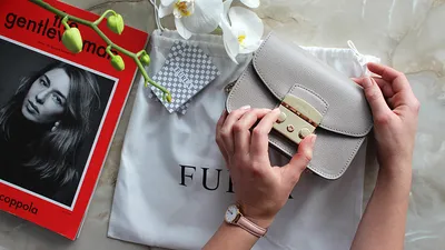 Сумка Furla полукруг купить в интернет магазине в Казахстане