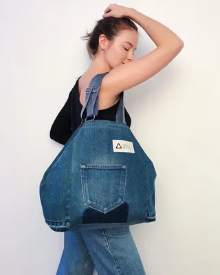 Хозяйственная сумка из старых джинсов. Фотообзор: 9 идей | Denim tote bags,  Bags, Jeans bag