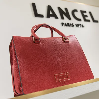 Магазин Lancel - стильные сумки и аксессуары