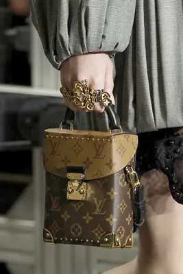 Louis Vuitton x Яёи Кусама: коллаборация, о которой говорят все | Читать  design mate