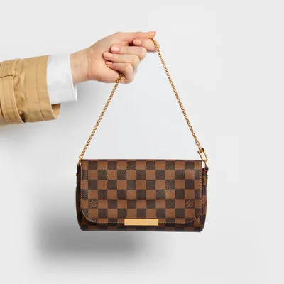 Louis Vuitton Ebene Monogram Coated Canvas Petite Valise Top Handle Trunk  Bag Gold Hardware, 2022 Available For Immediate Sale At Sotheby's