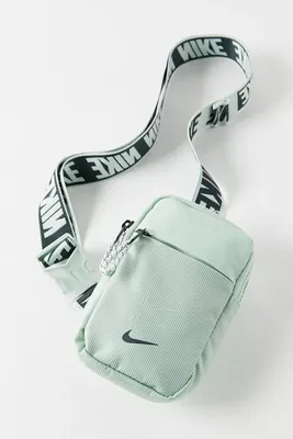 W Nike Futura 365 Crossbody Bag – Laced.