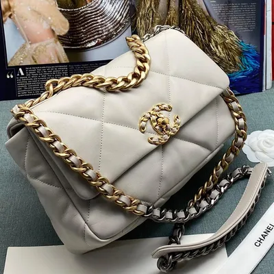 Кожаная сумка Chanel 19 белая 26 cm LM-6766 – Lazurka Mall