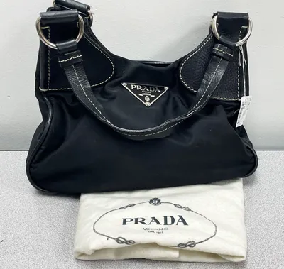 Сумка Prada Re-Edition 2005 Nylon Bag, оцінка користувачів.