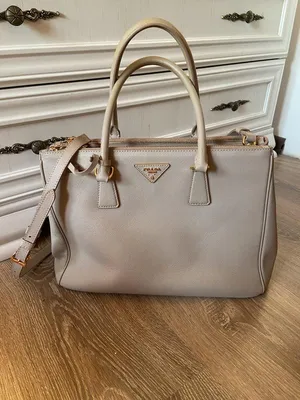 Сумка prada(оригинал) — цена 1650 грн в каталоге Сумки ✓ Купить аксессуары  по доступной цене на Шафе | Украина #70281480