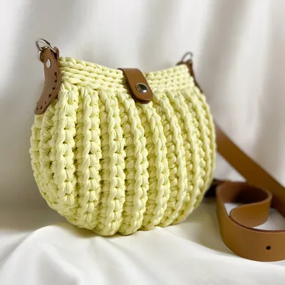 МАСТЕР-КЛАСС СУМКА МОЛИ / вязаная сумка крючком / Crochet bag / Fashionable  bag - YouTube