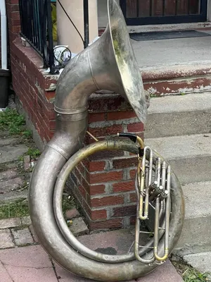 Купить Reynolds Contempora Sousaphone Б/У на Аукцион из Америки с доставкой  в Россию, Украину, Казахстан