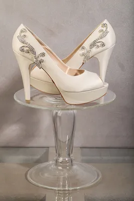 Pin by Sonya Tikhonova on wedding | Bridal shoes, Wedding shoes heels, Heels