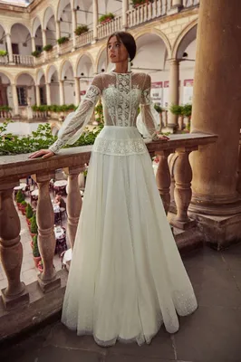 Платье с прозрачным ажурным верхом Lorange Alsu — купить в Москве -  Свадебный ТЦ Вега
