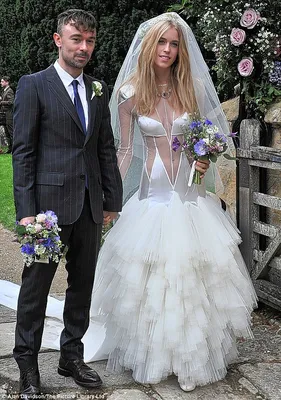 Бывший муж Ани Лорак отгулял роскошную свадьбу в одном из загородных  ресторанов Киева, как выглядит его 26-летняя невеста | Так Просто! | Дзен