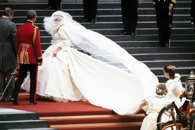 Атласное свадебное платье принцессы, вдохновленное Vinatge Hades - Lunss