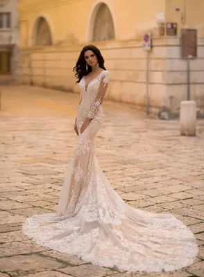 Платье русалка со шлейфом Naviblue Bridal Nolla 20020 | Купить свадебное  платье в салоне Валенсия (Москва)