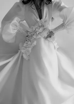 Статья - Ассортимент свадебных платьев из шёлка для современных невест от  салона Love Forever