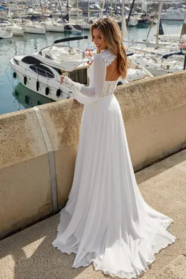 Emilia-нежное короткое корсетное свадебное платье А-силуэт, с пышной  фатиновой юбкой и спущенными плечиками. — BRIDE-SALON