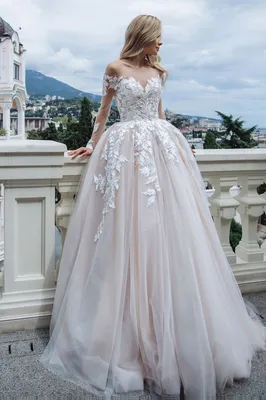 Блестящее свадебное платье с пышными рукавами артикул 222300 цвет  глитерный👗 напрокат 8 900 ₽ ⭐ купить 36 000 ₽ в Краснодаре