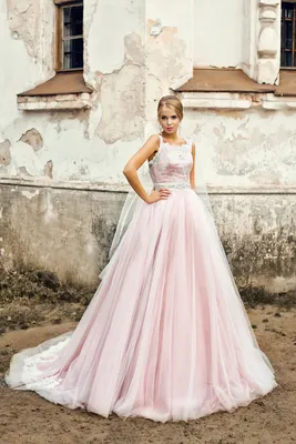 Свадебное платье розового цвета — купить в Москве в свадебном салоне-ателье  Valentina Polli!
