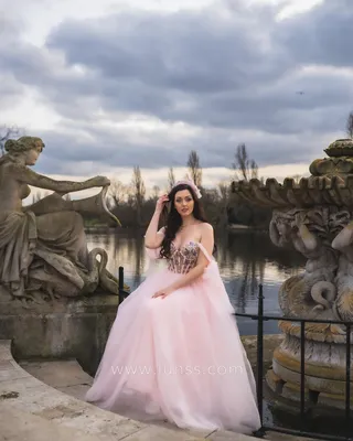 Свадебное платье пышное нежно-розовое Vesna