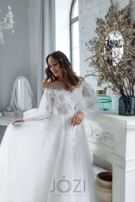 ✓ Свадебные платья А-силуэт 40-48 размера купить он-лайн в  интернет-магазине Rassvet Wedding ◈ Свадебные платья по цене от 29 700 руб.
