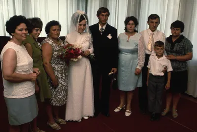 Мода из прошлого: свадебные платья 70-80 гг. в СССР | Victorian dress,  Dress, Fashion