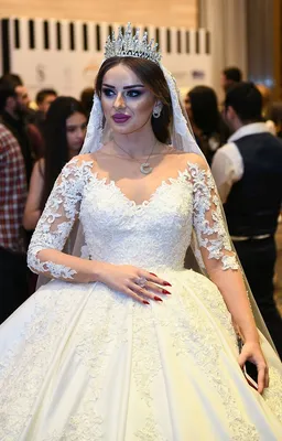 Humariff official Baku - У нас, Вы найдёте свадебные платья самых разных  фасонов которые могут не только преобразить вид любой девушки, но и  подчеркнуть ее прелести и изюминки, раскрыв посредством шикарного наряда