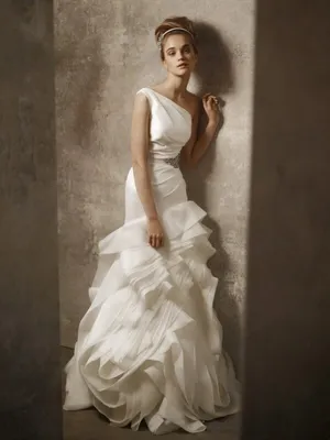 Свадебное платье Вера Вонг (Vera Wang): 70 000 тг. - Свадебные платья Актау  на Olx