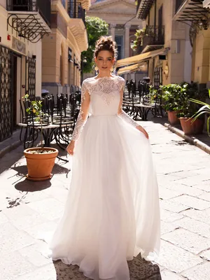 Свадебное платье с закрытым верхом Lussano Bridal Bridginia 19047 | Купить свадебное  платье в салоне Валенсия (Москва)