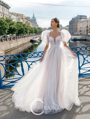 Пышное свадебное платье с коротким рукавом Sellini Maura | Купить свадебное  платье в салоне Валенсия (Москва)
