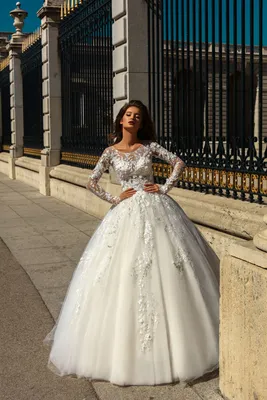 Пышное свадебное платье с роскошным шлейфом Victoria Soprano Felicity —  купить в Москве - Свадебный ТЦ Вега