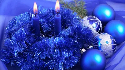Обои Синие новогодние свечи, картинки - Обои для рабочего стола Синие новогодние  свечи фото из альбома: (праздники)